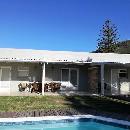 Livesey Lodge Guest House Hermanus Extérieur photo