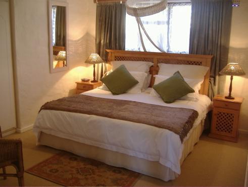 Livesey Lodge Guest House Hermanus Extérieur photo